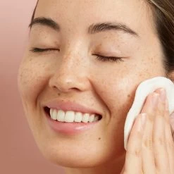 Medik8 Press & Glow -Care Product Shop HowtoUseMedik8Press Glow